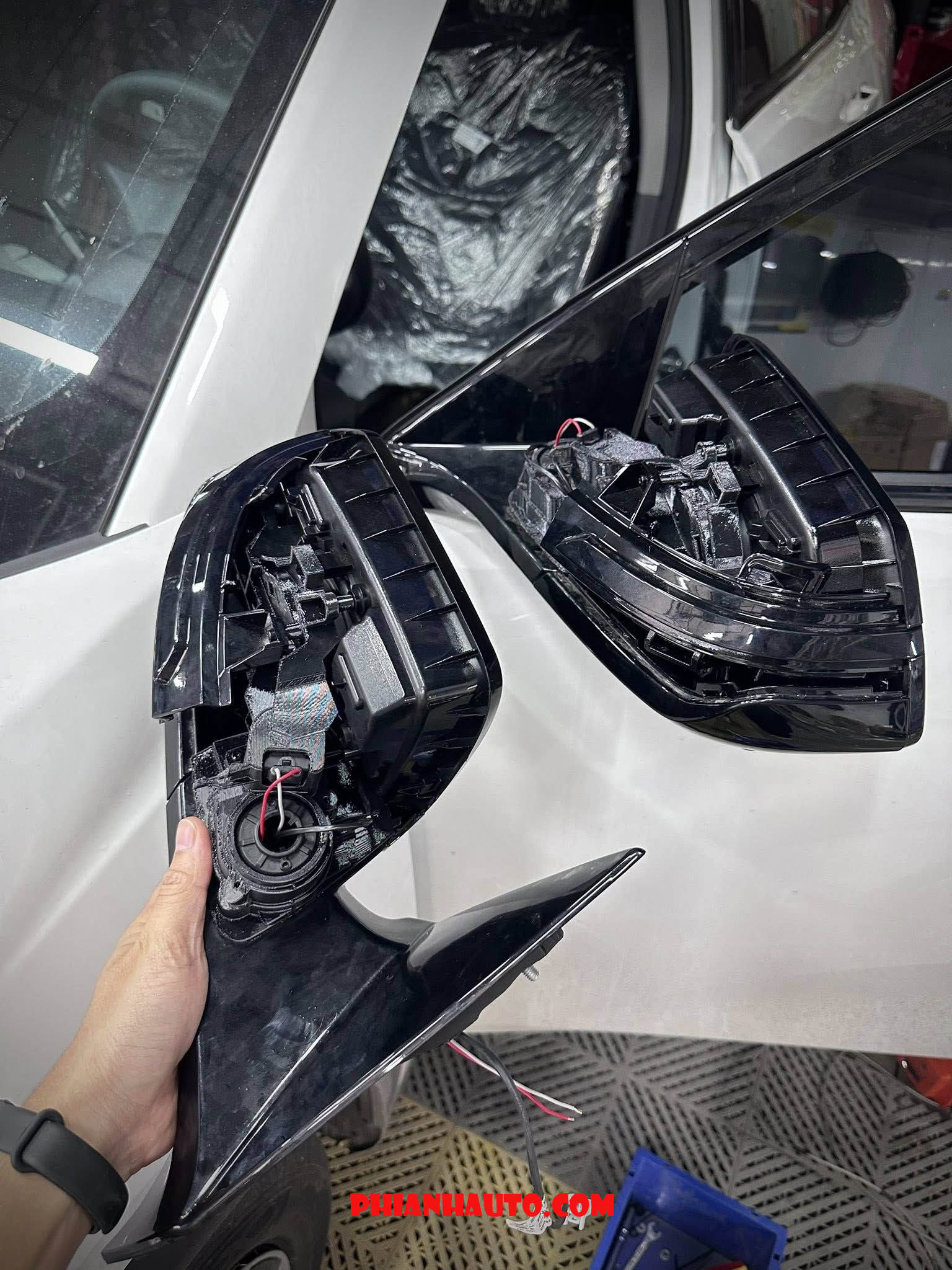 Guong Dien Vinfast Limo Green 1